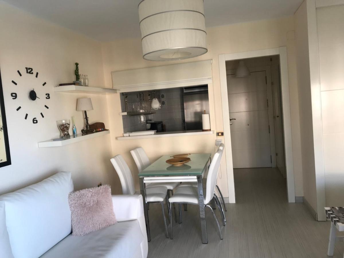 Apartamento Bruselas ตอร์ร็อกซ์ ภายนอก รูปภาพ